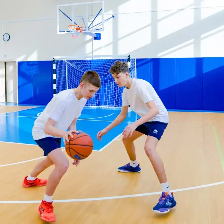 Ферма для баскетбольного щита игрового на растяжках вынос 1800 мм ZAVODSPORTA за 23&nbsp;140 ₽ купить в Тюмени